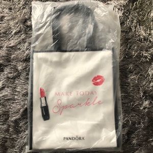 Pandora tote bag
